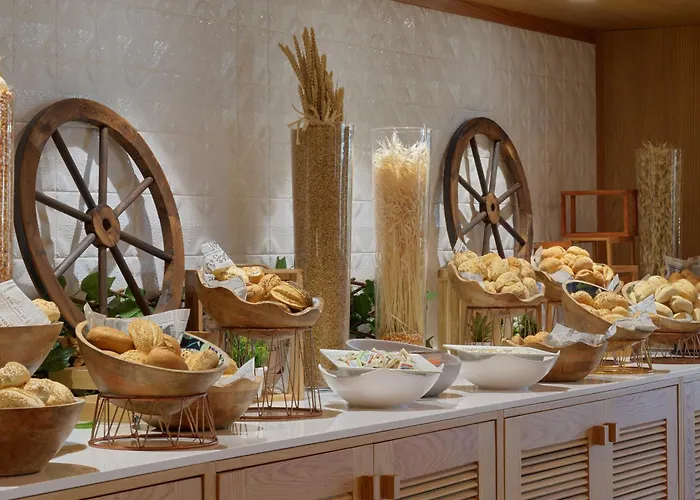 Hotel H10 Playa Palace 5*